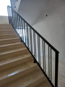 1000025743